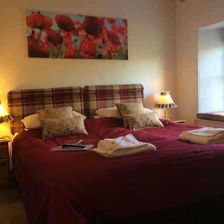 The Bryntirion Inn Llandderfel Экстерьер фото